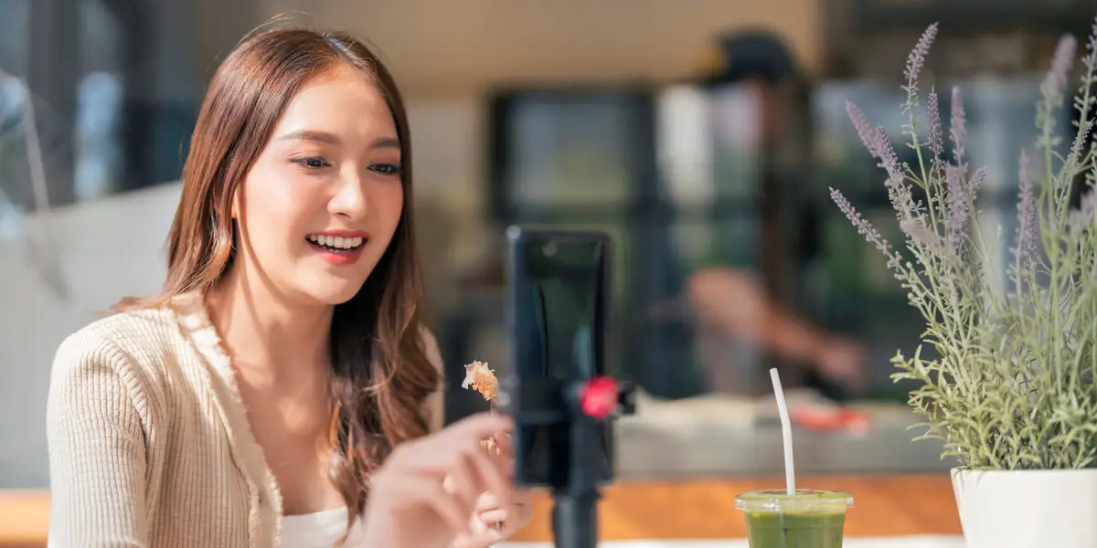 When Digital Brands Step Into the Real World Why Offline Still Matters